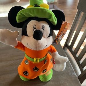 CVS Halloween Minnie door greeter